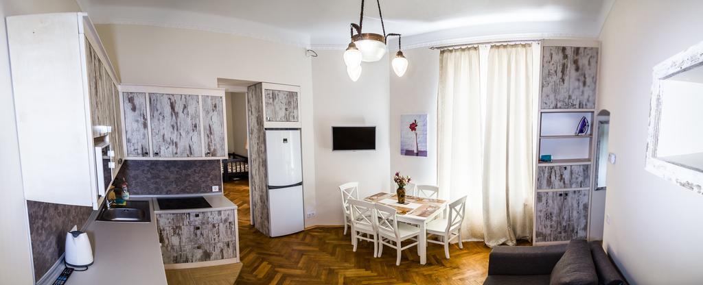 Apartments White House Lemberg Zimmer foto